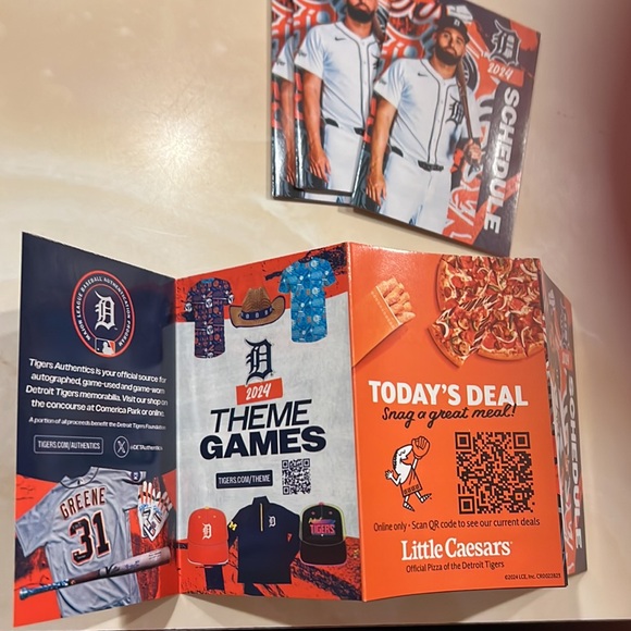 New 2024 Detroit Lions 4pc game Sceduale Pamphlets - Picture 2 of 2